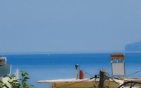 Kastelli View